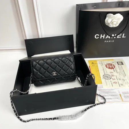 Chanel バッグ 人気