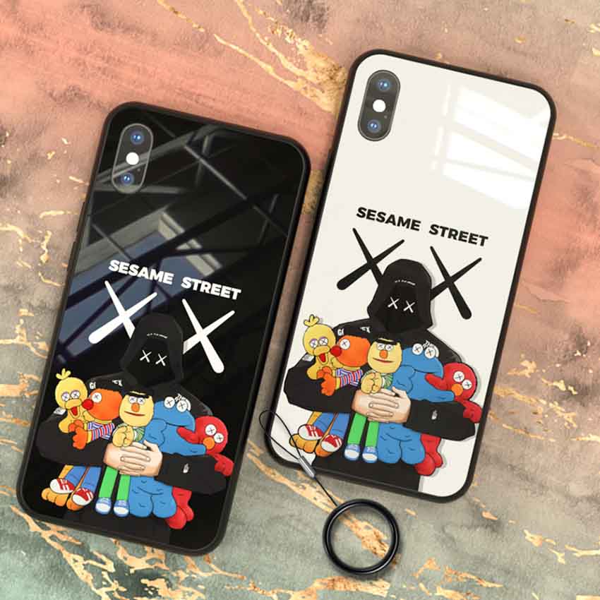カウズｘセサミストリート コラボカバー