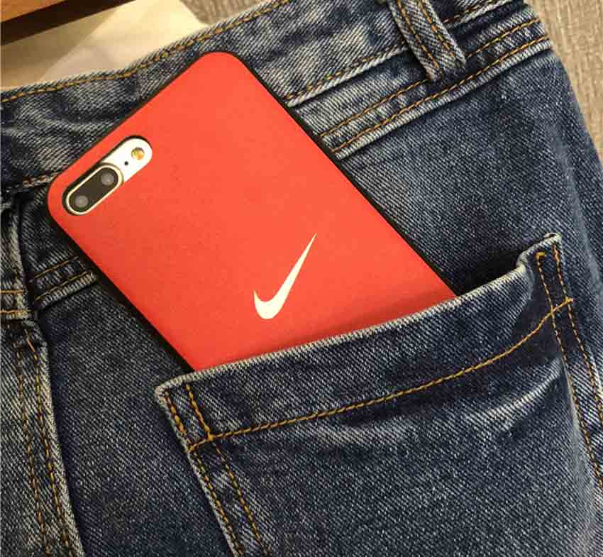 Nike iphone8 plus携帯ケース