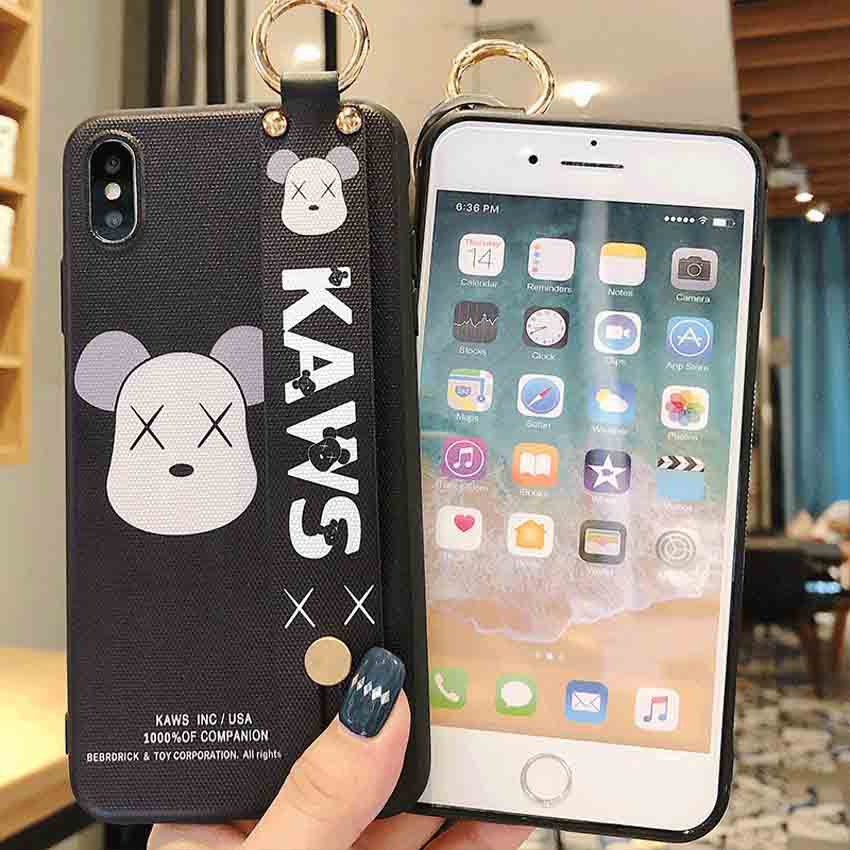 可愛い iPhoneXSケース Kaws