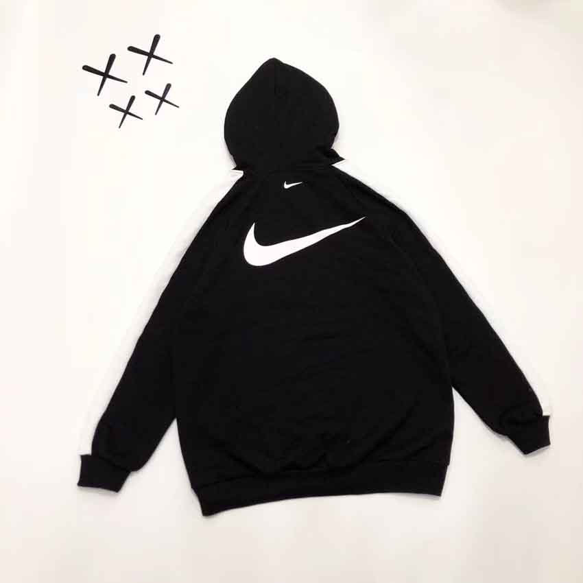 スウェットパーカー nike