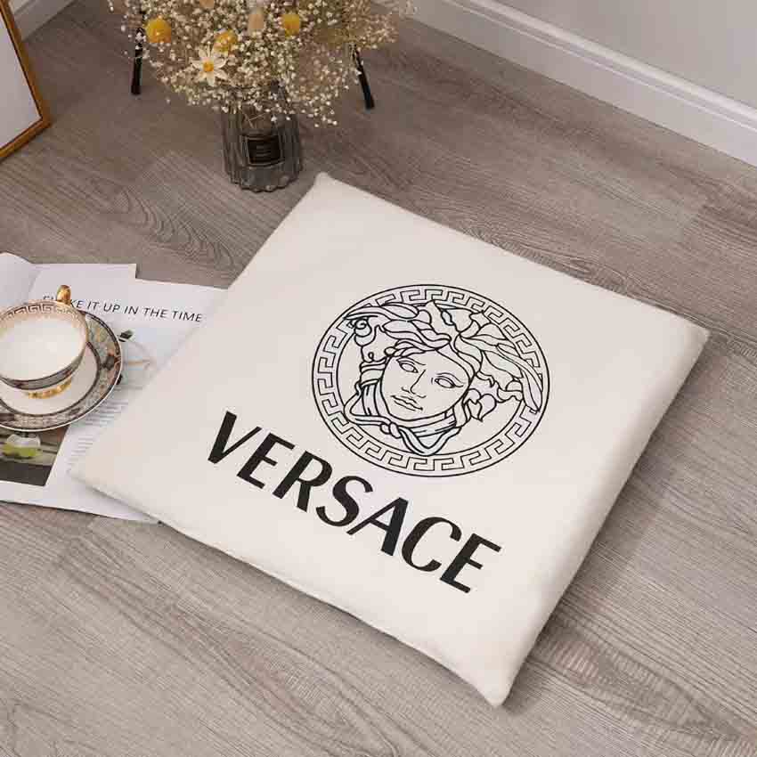 Versace クッション セット
