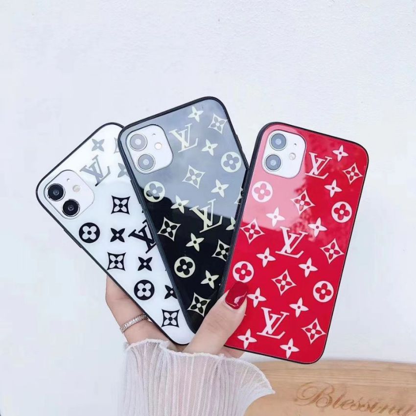 ガラス背面のiPhone12 ケース LV