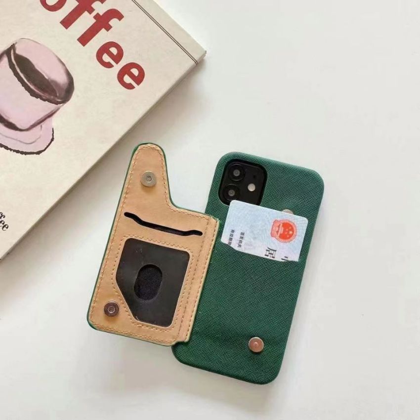 iphone 11proマックスけーす カードい入れ prada