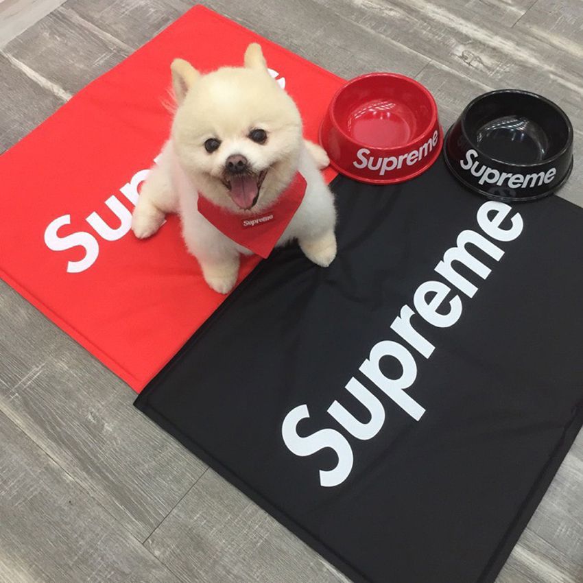 supreme ひんやりマット 涼感