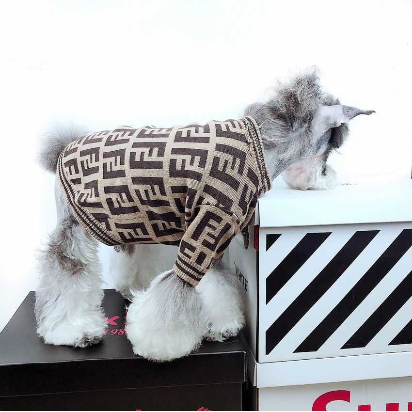 犬ニットセーター FENDI
