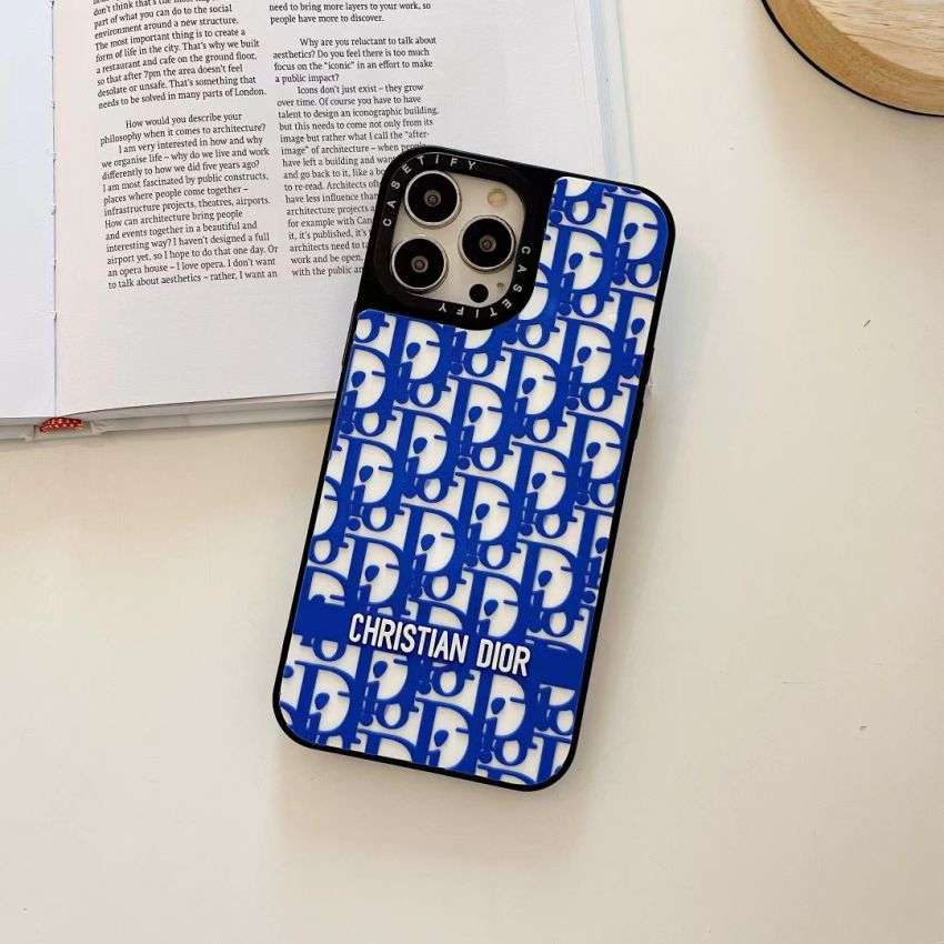 DIOR iphone8plusジャケットカバー