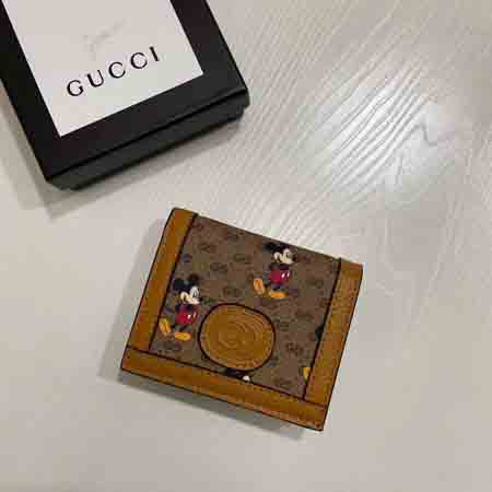 Gucci 財布 ミニ財布 グッチxミッキー カードケース かわいい 二つ折り財布 Gucci プリント柄 Gucci 財布 ミニ財布 グッチxミッキー カードケース かわいい 二つ折り財布 Gucci プリント柄